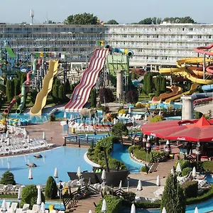 **** Hotel Aqua Nevis & Aqua Park Bulgaria