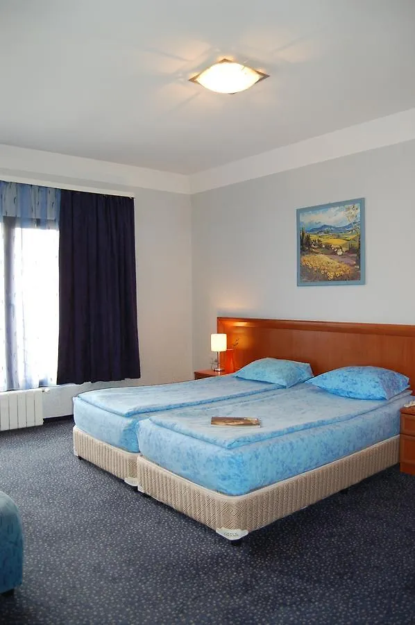 Hotel Kibella Σόφια 2*,
